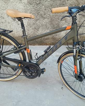 BICI DA 28 DA TREKKING  MARCA SCOTT