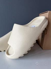 Ciabatte Adidas Originals Yeezy bianche, taglia 38