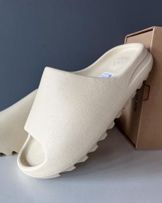Ciabatte Adidas Originals Yeezy bianche, taglia 38