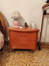 COMODINI IN LEGNO 