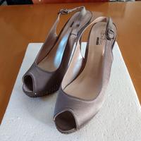 Scarpe decolletè eleganti