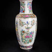 Vaso cinese in ceramica policroma