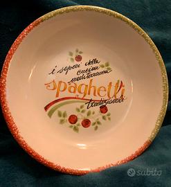 Piatto "i sapori della cucina mediterranea”anni 80