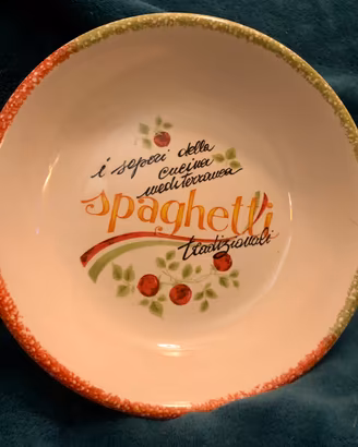 Piatto "i sapori della cucina mediterranea”anni 80