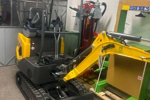 Miniescavatore 12 q nuovo