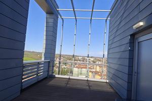 Appartamento di 130 m² con 5 locali e box auto a A