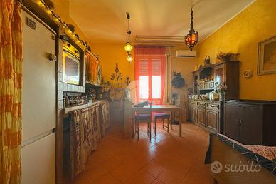 4 LOCALI A MONTEROTONDO