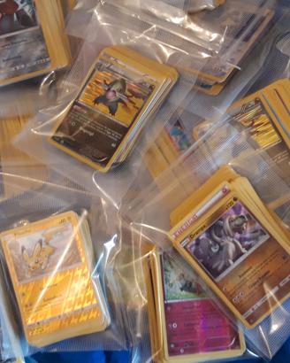 Carte Pokemon originali molti lotti disponibili