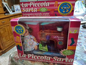 macchina da cucire più bambolina