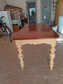 Tavolo in legno stile veneto