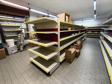 Scaffali modulari per negozio