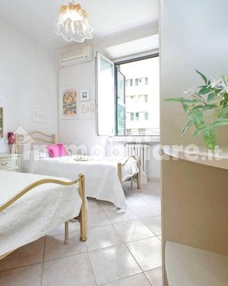 Due giroletto singoli in ottone
