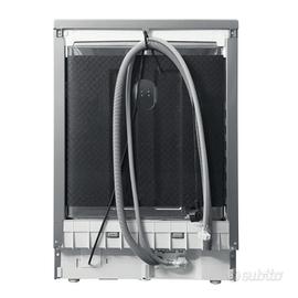 Lavastoviglie Hotpoint Ariston 200€