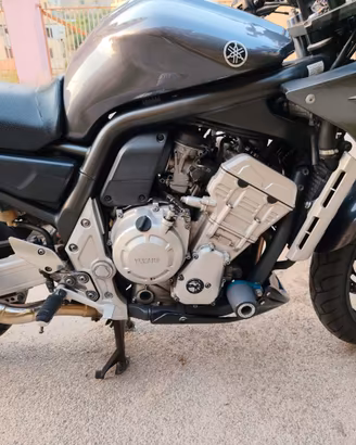YAMAHA FZS 1000 FAZER