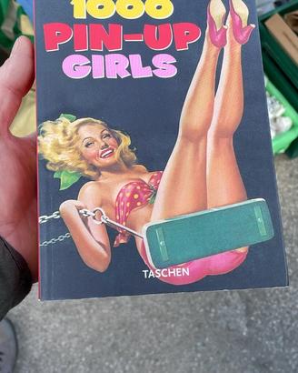1000 Pin-up girls 2008 Taschen