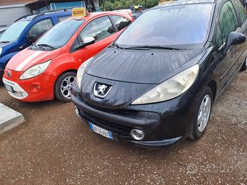 Peugeot 207 1.4 8V 75CV 3p. ONE Line