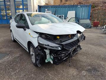 Ricambi RENAULT CLIO 999cc benzina del 2024