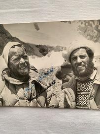 Cartolina firmata Lino Lacedelli (con Abram)