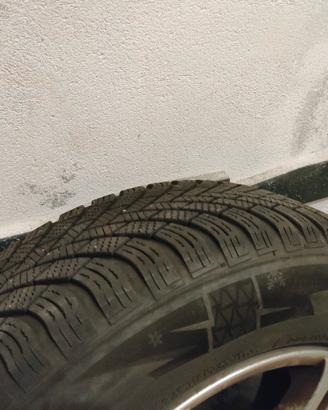 Gomme invernali 215/65R16 98H
