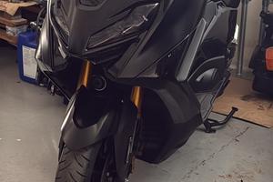 Tmax 560