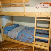 letto a castello con 3 letti