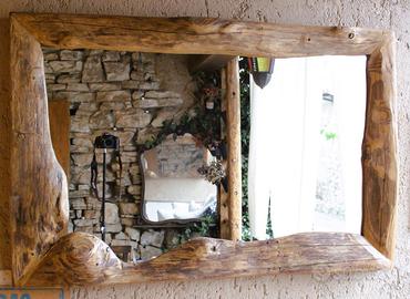 Specchiere rustiche con tagli di corteccia