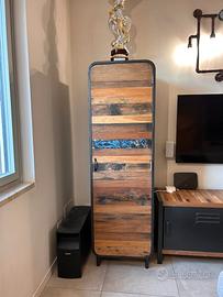 Mobile industrial vintage in metallo e legno
