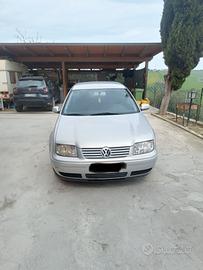 VOLKSWAGEN Bora - 1999