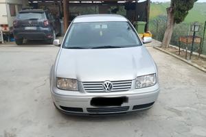 VOLKSWAGEN Bora - 1999