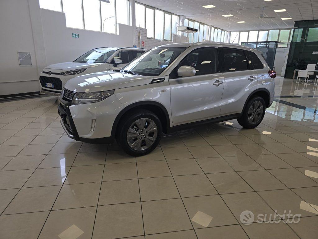 Suzuki Vitara photo 2