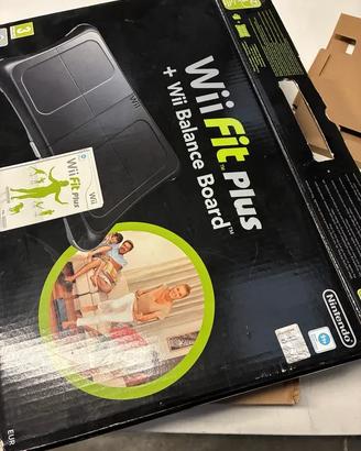 Wii Fit Plus + Balance Board Nintendo