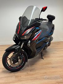 Yamaha xmax 250