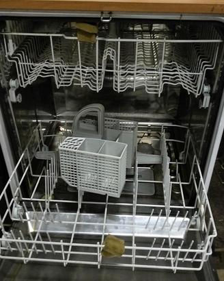 LAVASTOVIGLIE DA INCASSO MARCA  IGNIS 