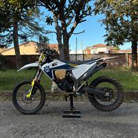 Husqvarna te300i