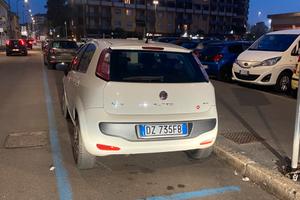 Fiat punto metano anno 2009