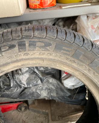 2 Pneumatici Pirelli estivi 205/55 r16 91v