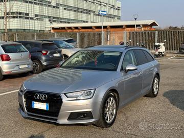 Audi A4 2.0 TDI 190 CV S tronic Business Sport