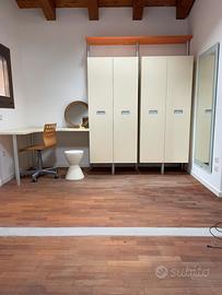 Armadio e scrivania bimbo/ragazzino giallo chiaro