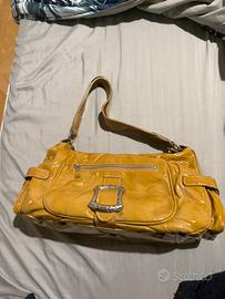 Borsa vernice cammello Maeni Parma