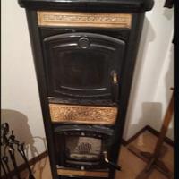 Stufa a Legna in Maioliche