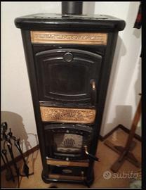 Stufa a Legna in Maioliche