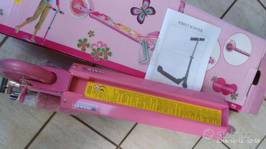 MONOPATTINO  Barbie Streetscooer