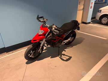 Ducati Hypermotard 1100