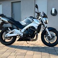 Suzuki GSR 600