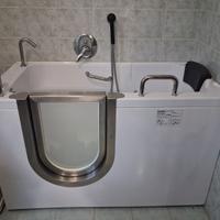 Vasca da bagno per disabili e anziani