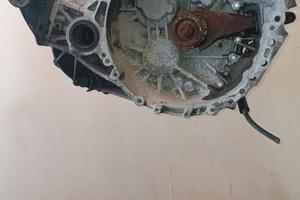 Cambio Toyota Avensis 2.2 D 6M anno 2006