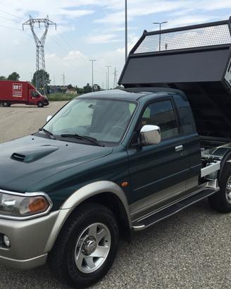 Mitsubishi L200 2.5 TDI 4WD Club Cab Pick-up GLS