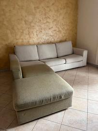Divano letto panna con chaise long Verde usato