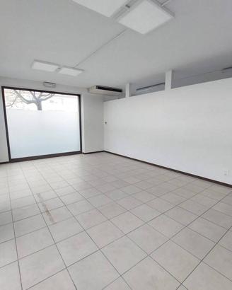 Immobile di 120 m² con 3 locali a Signa