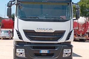 Iveco Stralis 460 (2017) + Semirimorchio